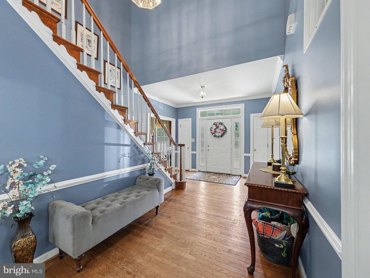 16652 Purcival Ct - Photo 5 of 46