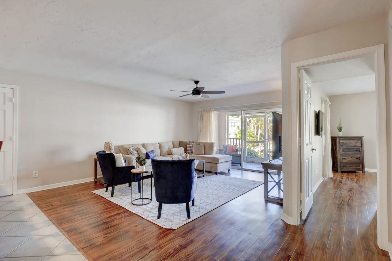 1501 Chesapeake Ave #1296211P - Photo 5 of 38