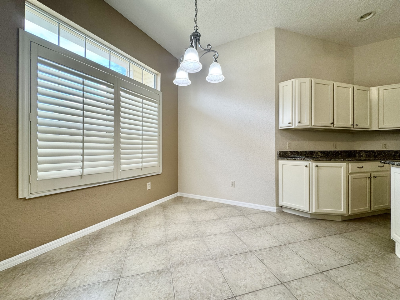 487 Thistledown Way #1 - Photo 6 of 28