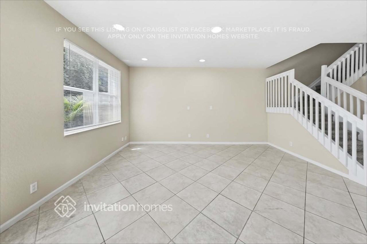 16105 Poppyseed Cir #1806 - Photo 7 of 20