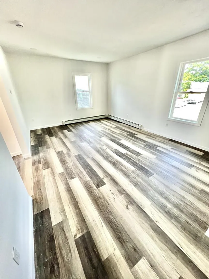 73 Brookside Ave #D - Photo 2 of 17