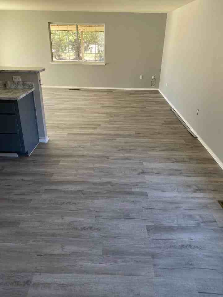 203 Gordon Ln - Photo 3 of 17