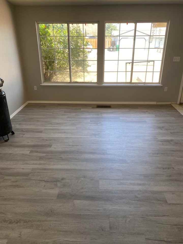203 Gordon Ln - Photo 4 of 17
