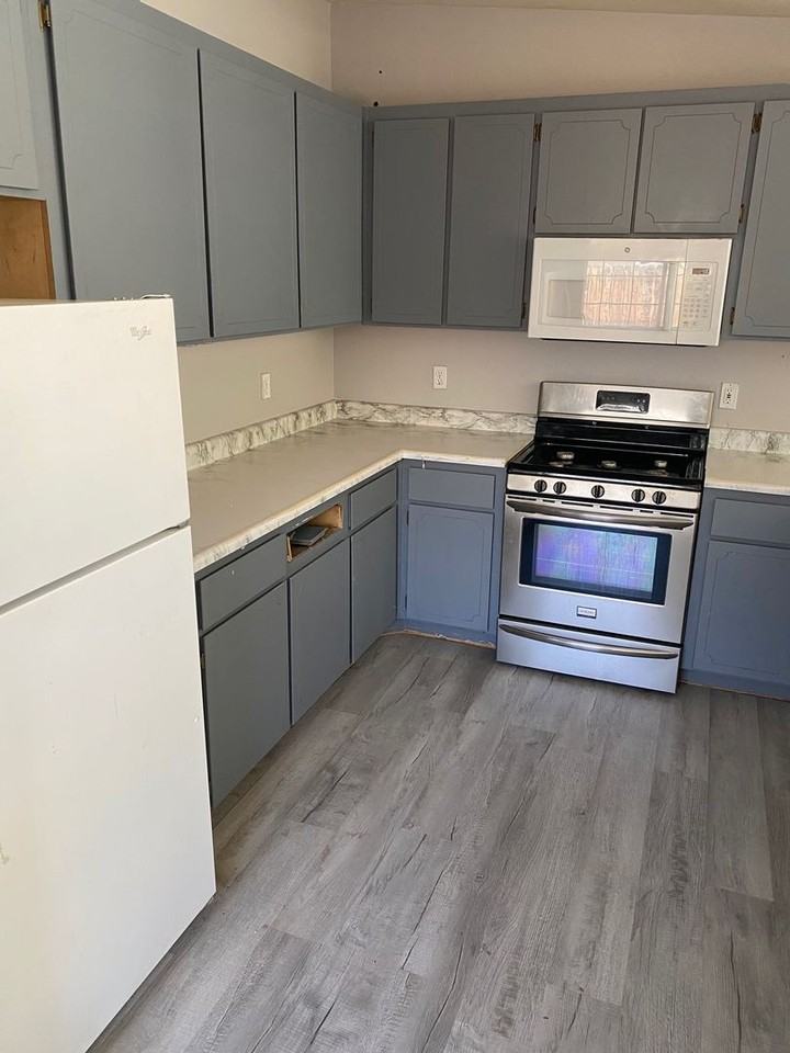 203 Gordon Ln - Photo 6 of 17