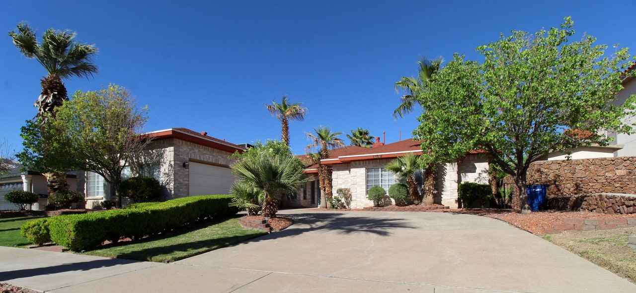 2081 Paseo Del Prado Dr - Photo 3 of 36