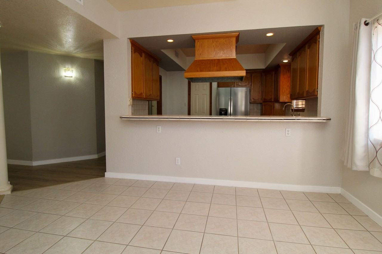 2081 Paseo Del Prado Dr - Photo 7 of 36