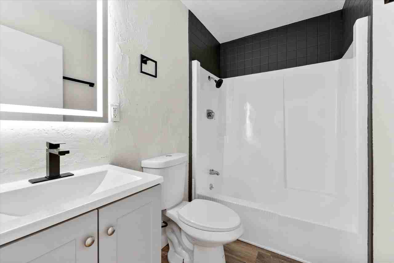 1102 Apache Dr #C - Photo 6 of 23