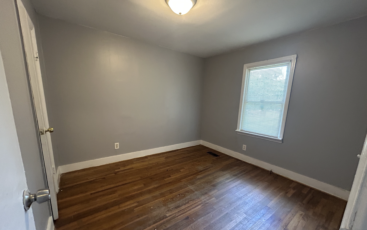 5219 Court G - Photo 5 of 9