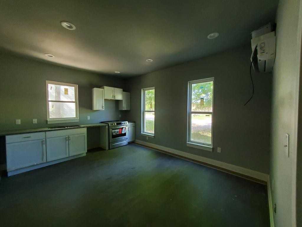 1623 N Jefferson Ave #E - Photo 3 of 12