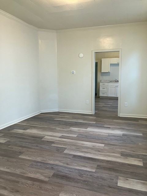 915 West Mac Queen Avenue - Photo 4 of 20