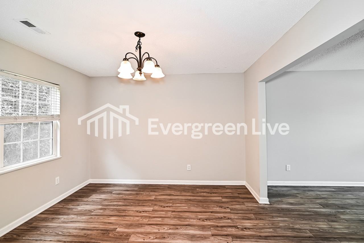 2283 Wilkinson Dr - Photo 3 of 15