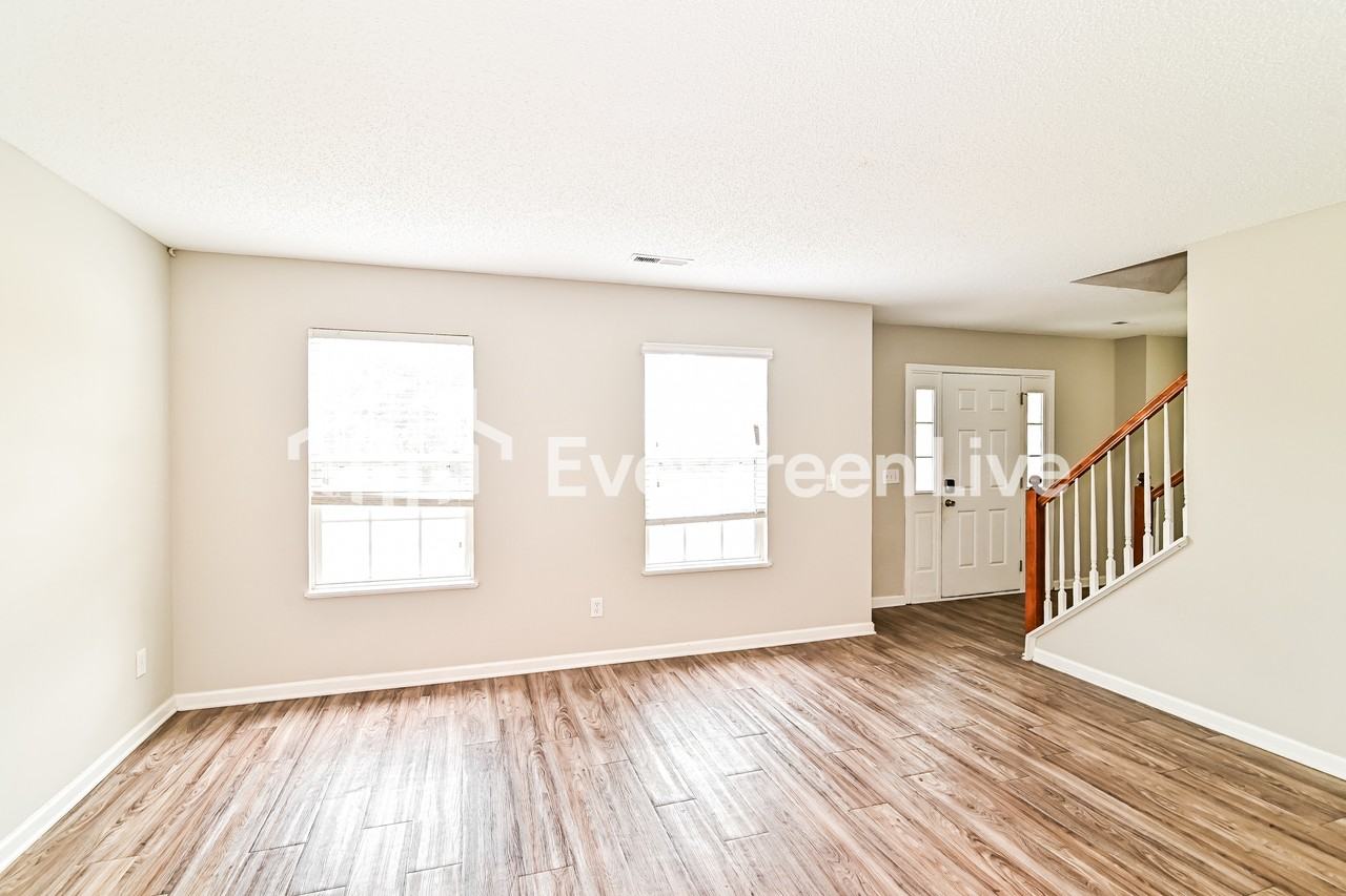 2283 Wilkinson Dr - Photo 4 of 15