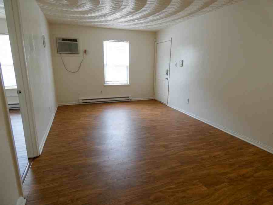 2810 Colonial Avenue #2 - Photo 2 of 11