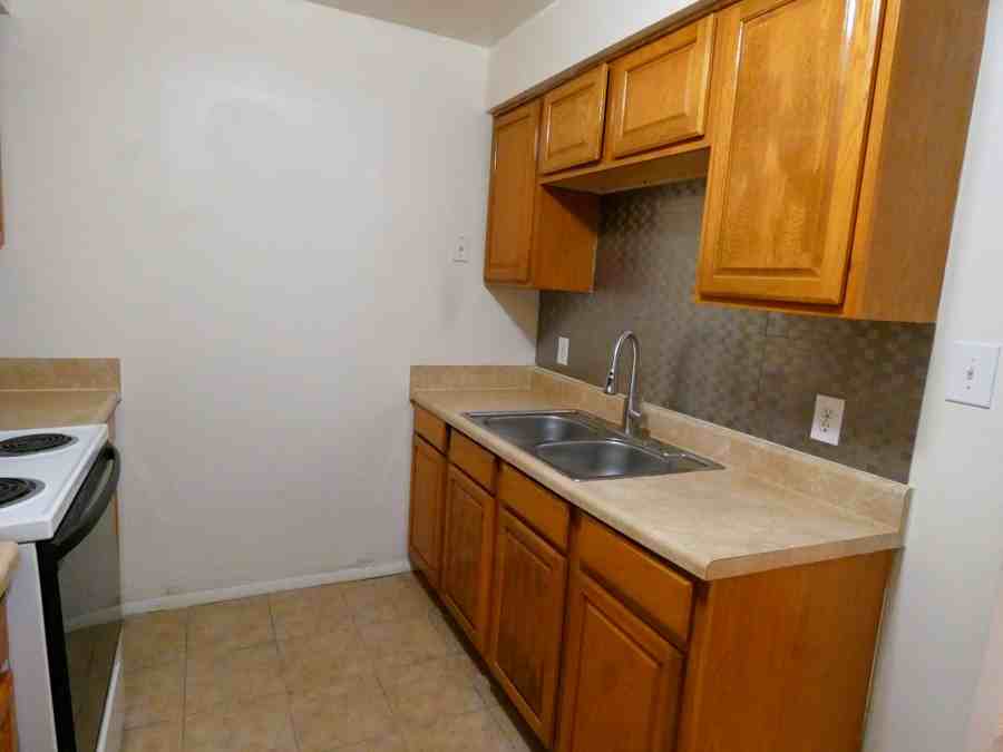 2810 Colonial Avenue #2 - Photo 5 of 11