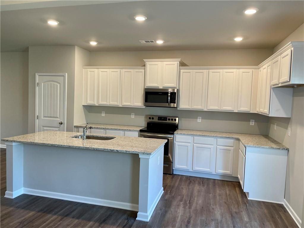 511 Ruths Dr - Photo 5 of 18