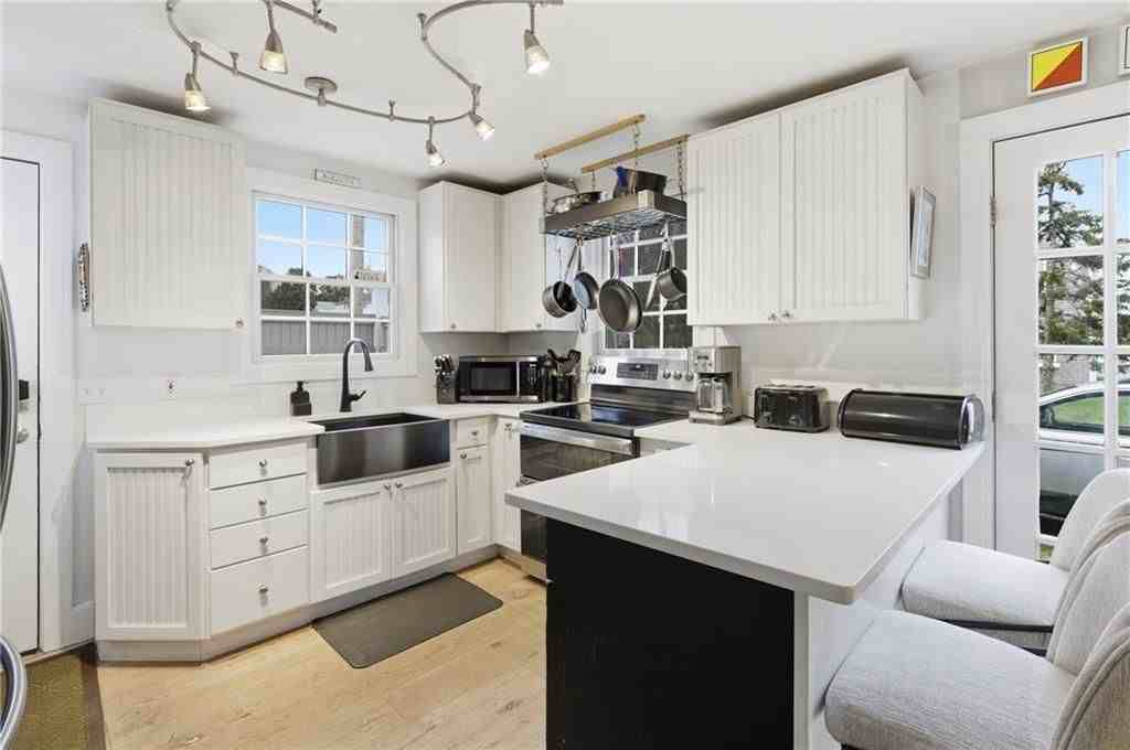72 Seascape Ave - Photo 3 of 48
