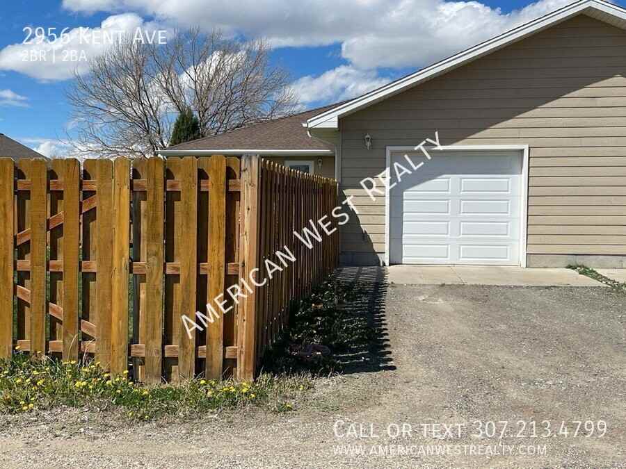2956 Kent Ave - Photo 2 of 15