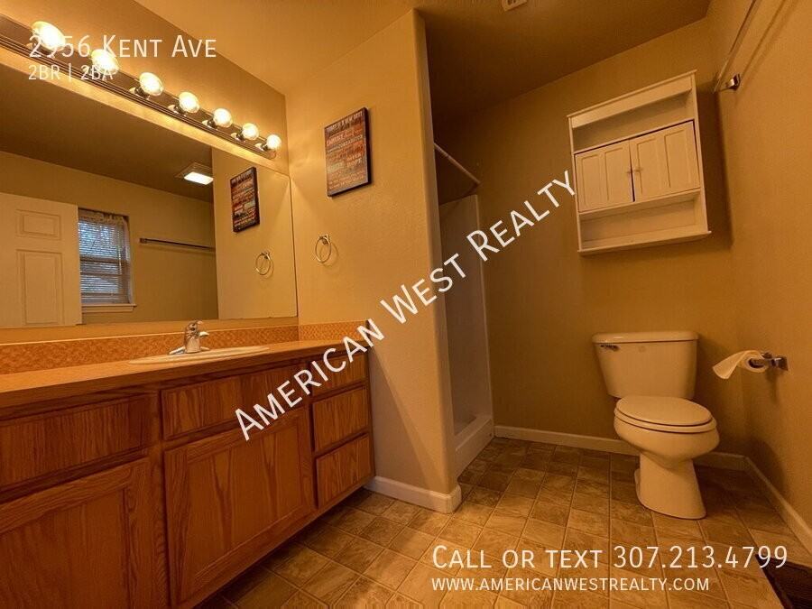 2956 Kent Ave - Photo 3 of 15