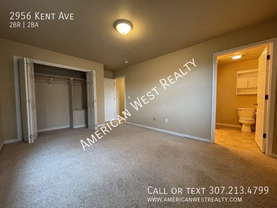 2956 Kent Ave - Photo 4 of 15