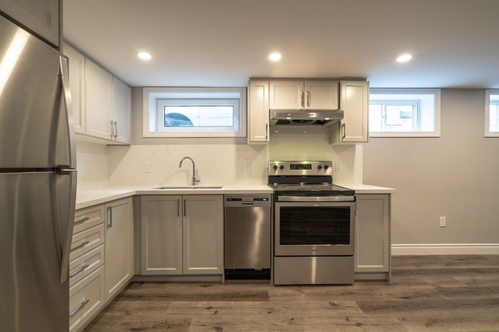 104 East 41st Street - Photo 2 of 18