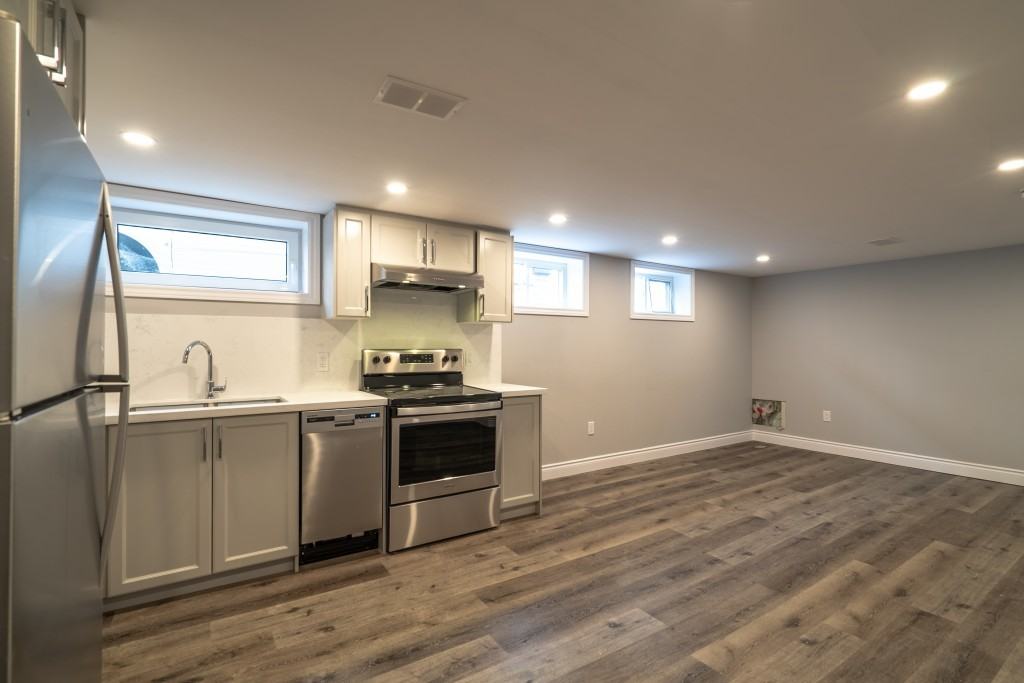 104 East 41st Street - Photo 4 of 18