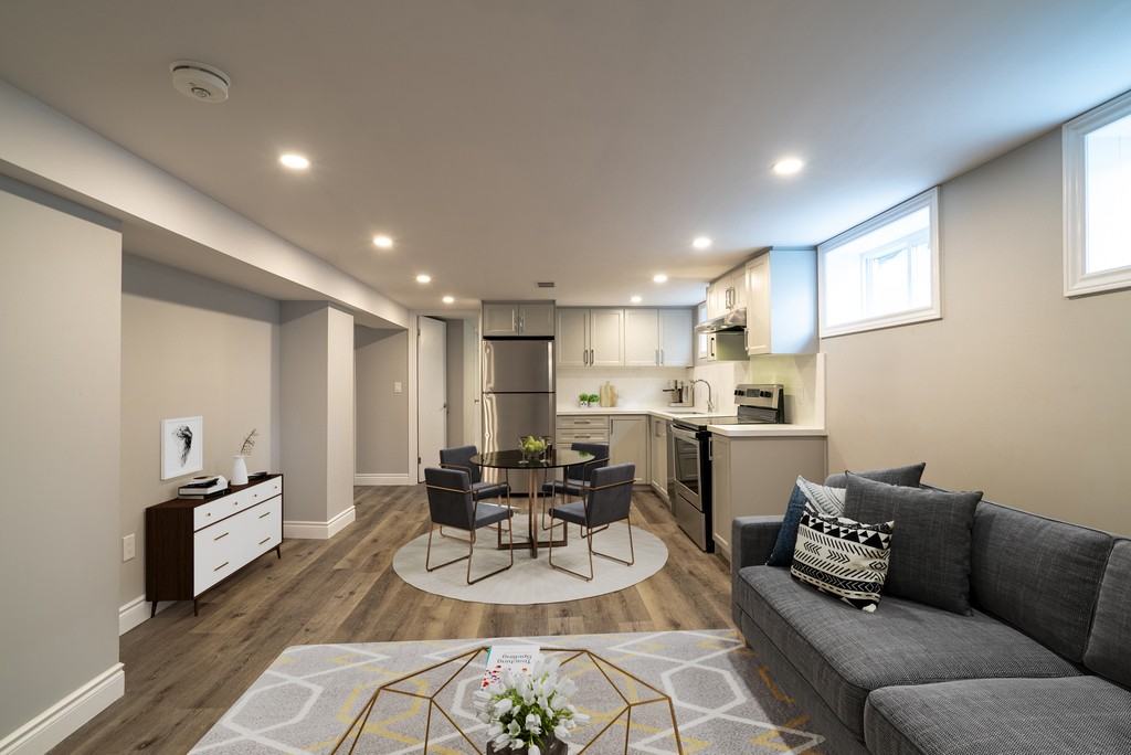 104 East 41st Street - Photo 6 of 18