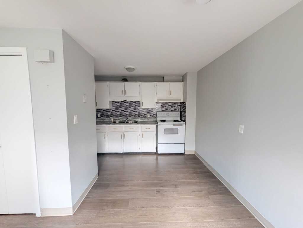 5967 Valley Way - Photo 7 of 25