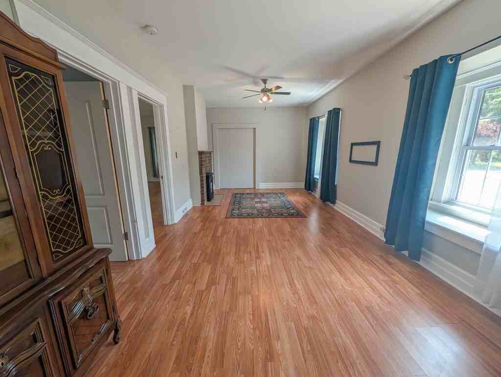 155 Lake St - Photo 2 of 21
