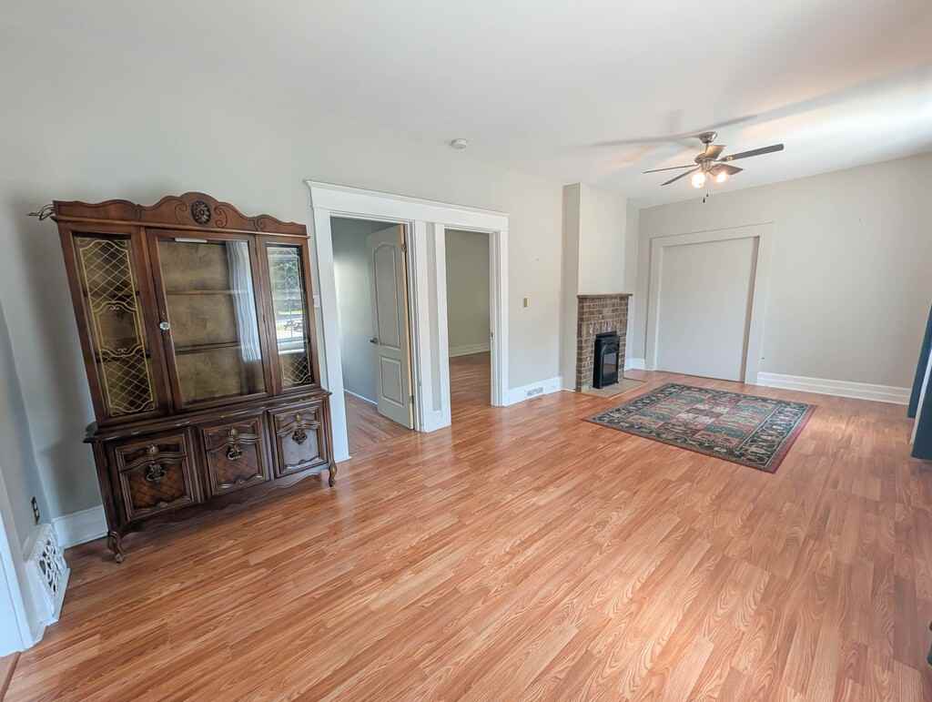 155 Lake St - Photo 3 of 21