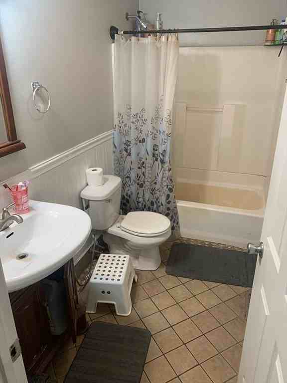 2945 Washington St #1 - Photo 2 of 8