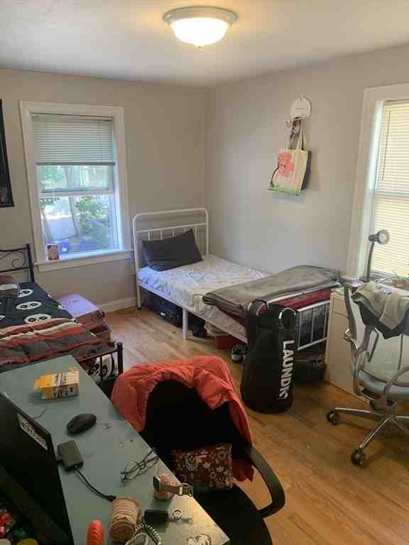 2945 Washington St #1 - Photo 5 of 8