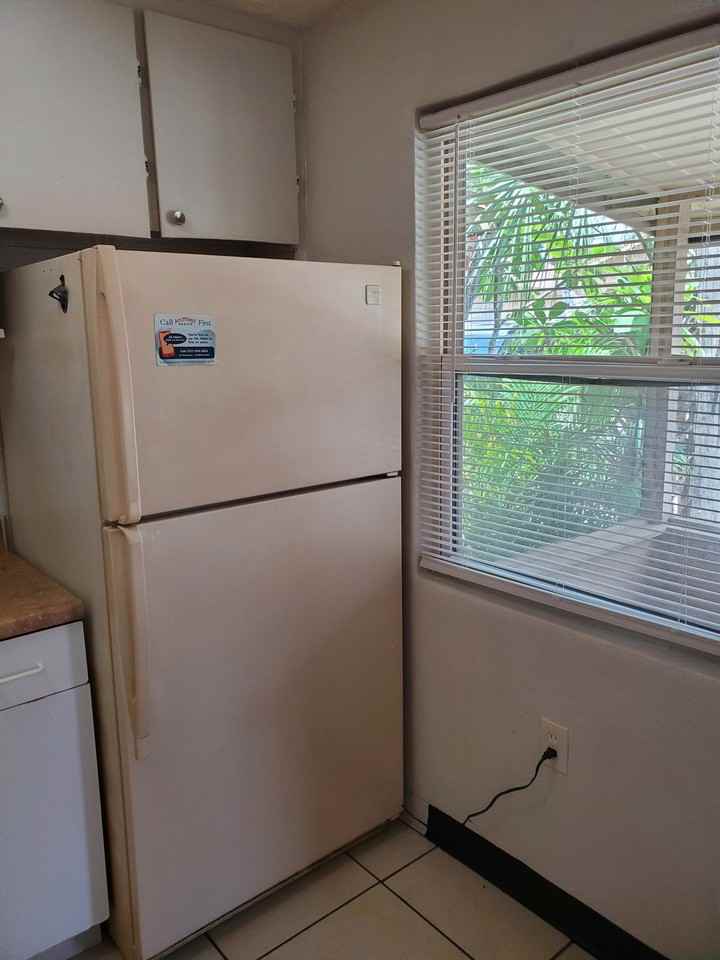 2595 50th Ave N #B3 - Photo 4 of 14