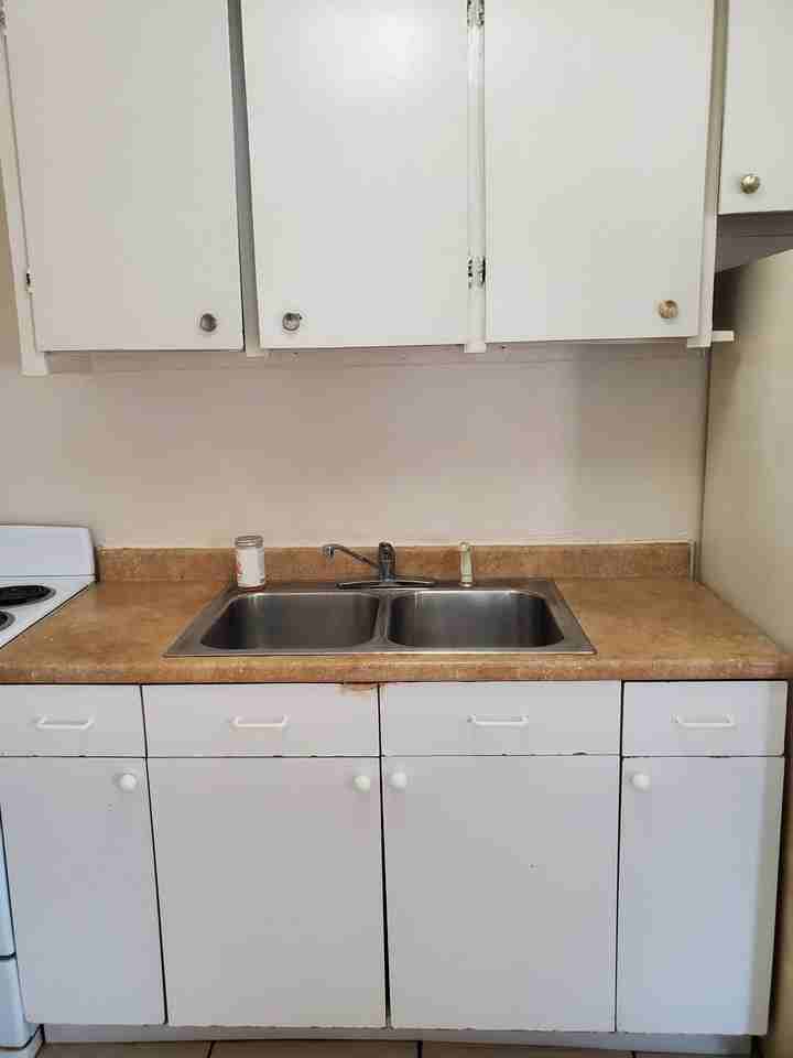 2595 50th Ave N #B3 - Photo 5 of 14