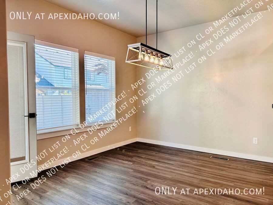 1354 E Argence St - Photo 3 of 35