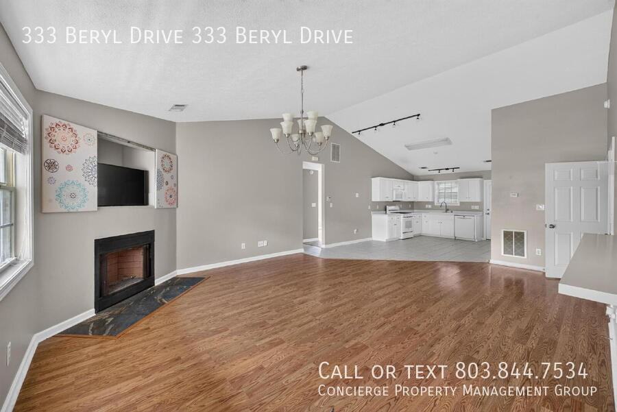 333 Beryl Dr - Photo 3 of 21