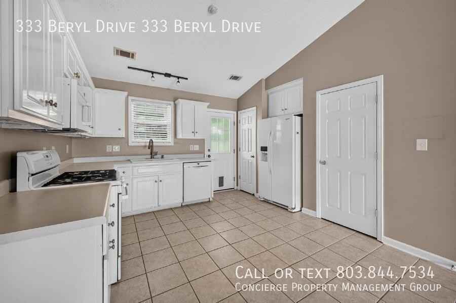 333 Beryl Dr - Photo 5 of 21
