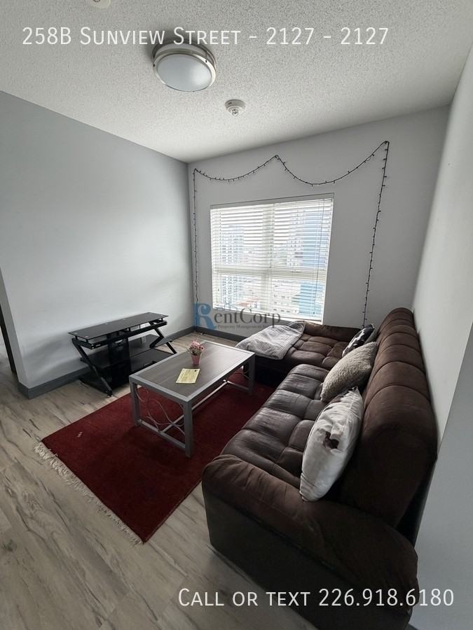 258B Sunview St #2127 - Photo 3 of 18
