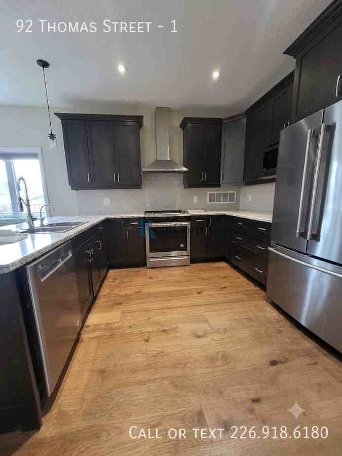 92 Thomas St - Photo 3 of 21