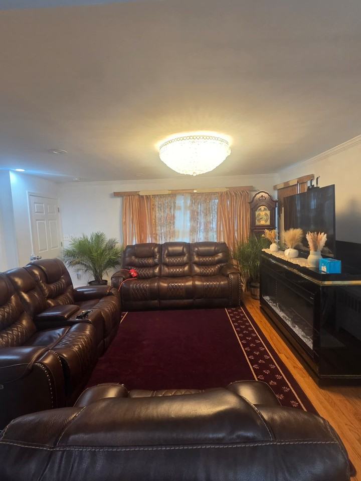 2648 Beech Street #1 - Photo 4 of 6