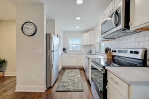 featured image of 2626 Victory Pkwy