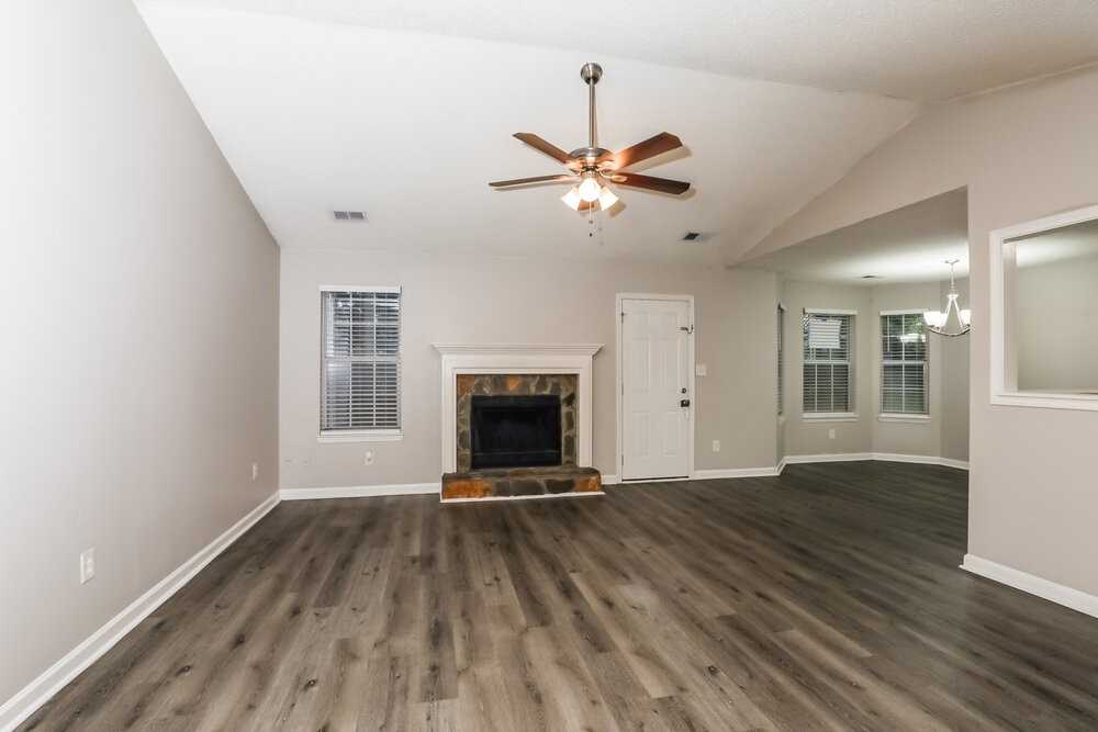 1573 Glynn Ct - Photo 4 of 16