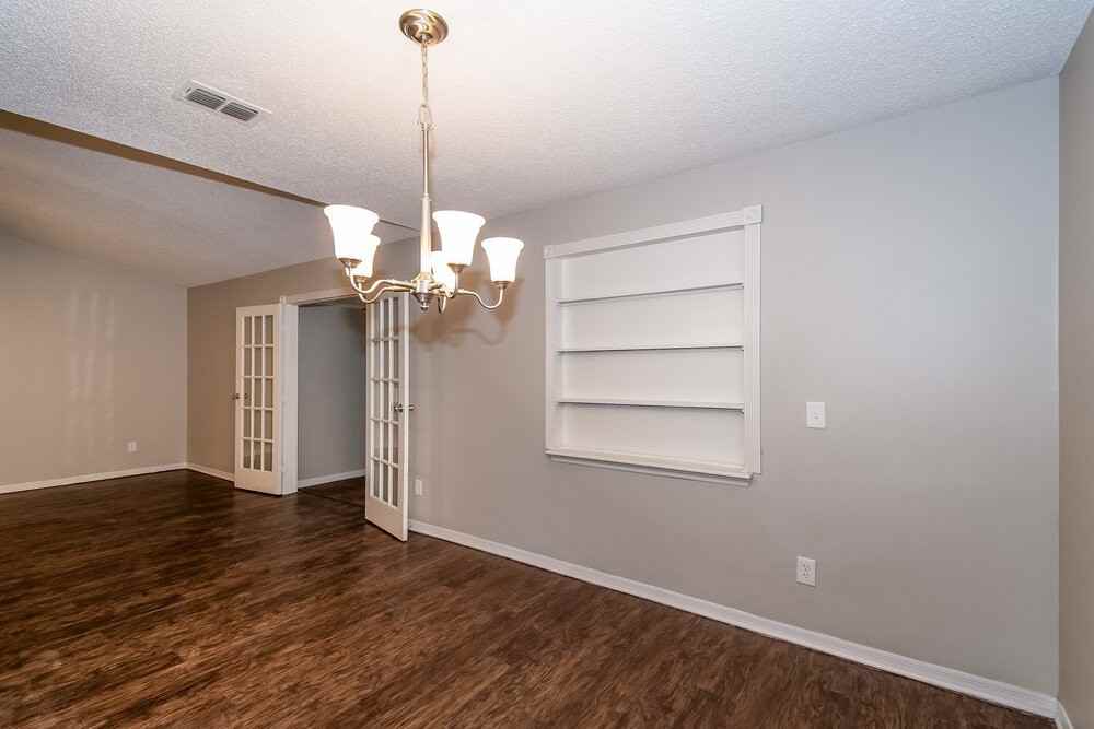 7039 Eagles Perch Dr - Photo 5 of 16