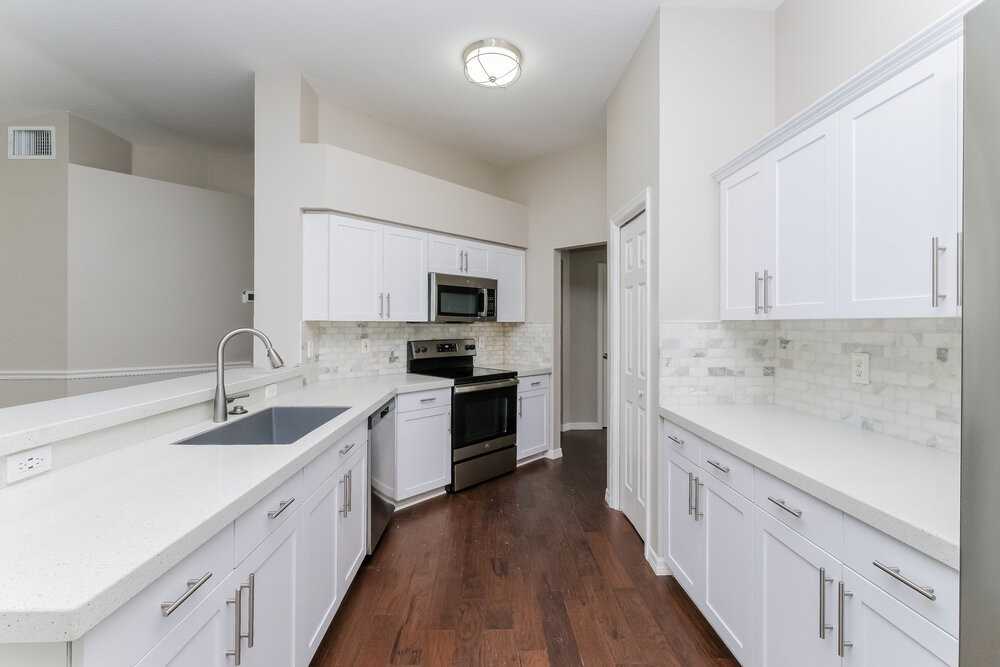 526 Greg St - Photo 6 of 16