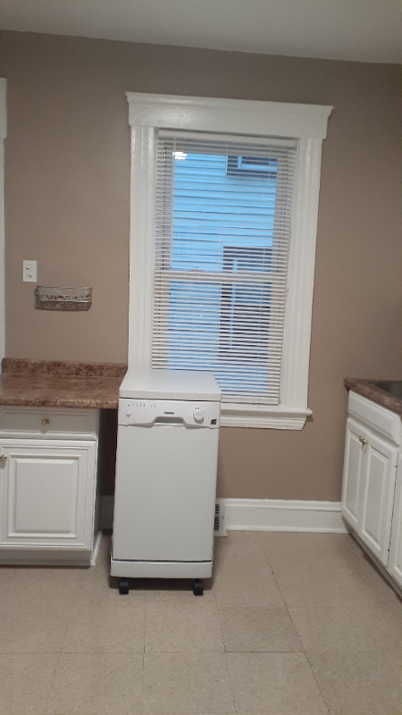 2315 W 7th St #1 - Photo 2 of 15