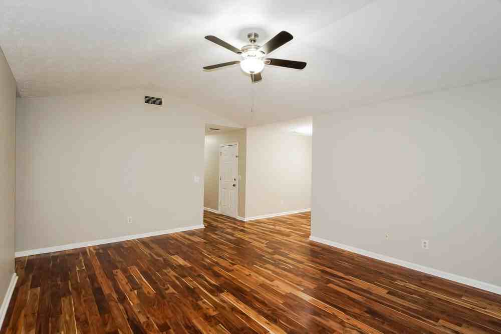 452 Cedar Park Cir - Photo 4 of 16