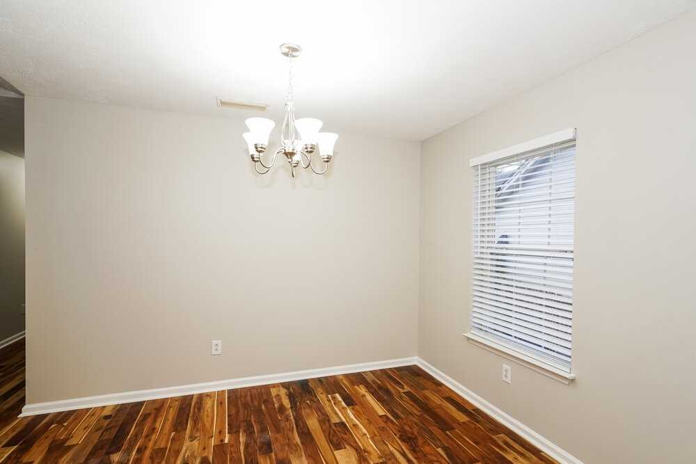 452 Cedar Park Cir - Photo 5 of 16