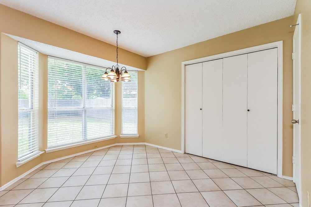6309 Brookmont Ct - Photo 5 of 15