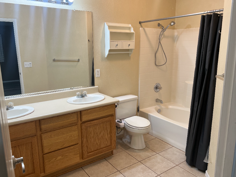 1902 E Monte Verde Ave - Photo 3 of 4