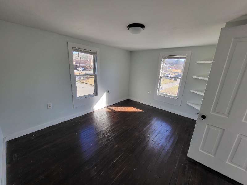 23 Cherry Ln #C - Photo 5 of 9