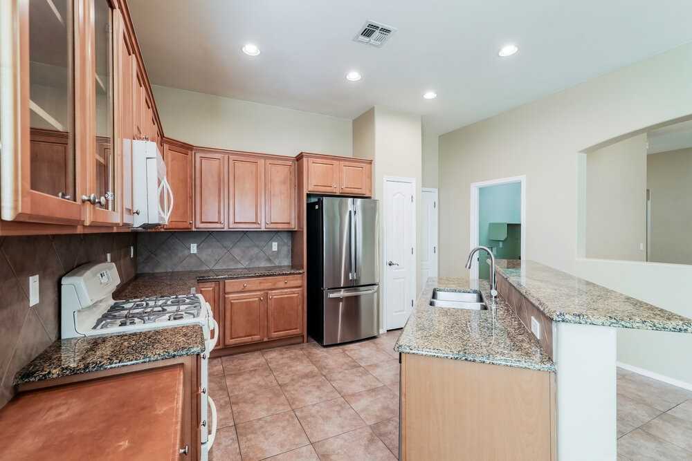 7129 W Autumn Gold Ct - Photo 6 of 16